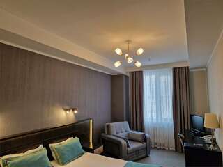 Гостиница Флагман Омск Стандартный двухместный номер с 1 кроватью или 2 отдельными кроватями-11