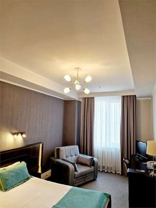 Гостиница Флагман Омск Стандартный двухместный номер с 1 кроватью или 2 отдельными кроватями-8