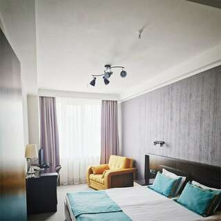 Гостиница Флагман Омск Стандартный двухместный номер с 1 кроватью или 2 отдельными кроватями-7