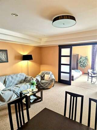 Гостиница Флагман Омск Апартаменты-13