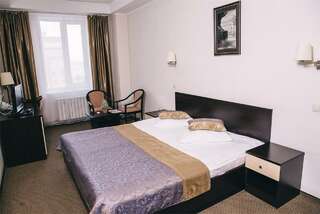 Гостиница Флагман Омск Стандартный двухместный номер с 1 кроватью или 2 отдельными кроватями-15