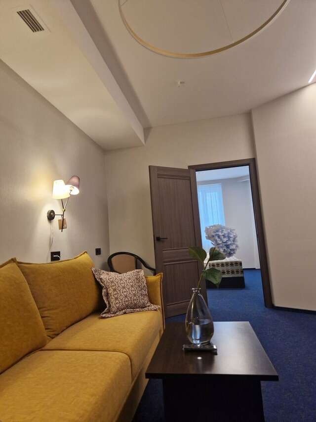 Гостиница Флагман Омск-83