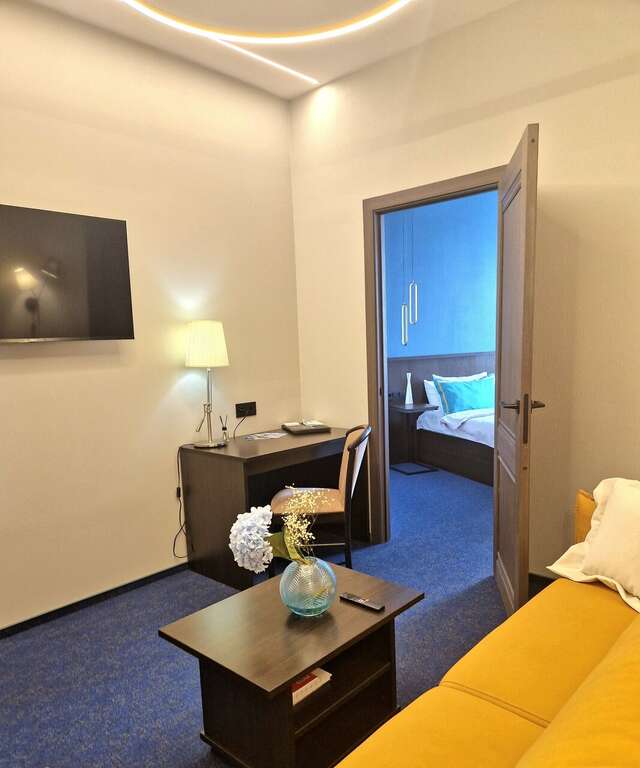 Гостиница Флагман Омск-81